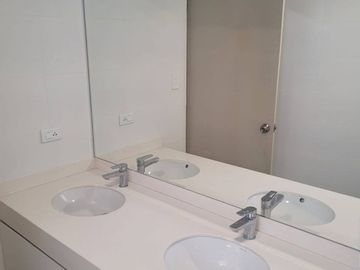 VENTA DE DEPARTAMENTO EN CASUARINAS SUR EN SURCO