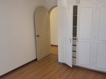 VENTA DE DEPARTAMENTO EN CASUARINAS SUR EN SURCO