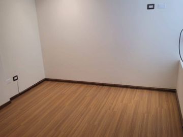 VENTA DE DEPARTAMENTO EN CASUARINAS SUR EN SURCO