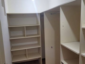 VENTA DE DEPARTAMENTO EN CASUARINAS SUR EN SURCO