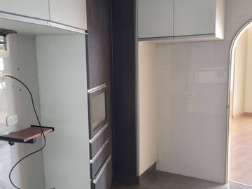 VENTA DE DEPARTAMENTO EN CASUARINAS SUR EN SURCO