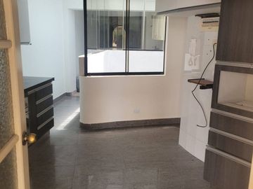 VENTA DE DEPARTAMENTO EN CASUARINAS SUR EN SURCO