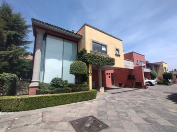 PRECIOSA Y ACOGEDORA CASA EN VENTA EN EXCLUSIVO CONDOMINIO EN SAN NICOLÁS TOTOLAPAN,