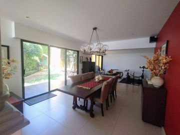 PRECIOSA Y ACOGEDORA CASA EN VENTA EN EXCLUSIVO CONDOMINIO EN SAN NICOLÁS TOTOLAPAN,