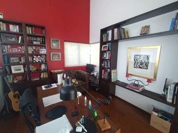 PRECIOSA Y ACOGEDORA CASA EN VENTA EN EXCLUSIVO CONDOMINIO EN SAN NICOLÁS TOTOLAPAN,
