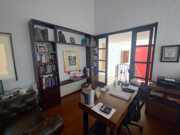 PRECIOSA Y ACOGEDORA CASA EN VENTA EN EXCLUSIVO CONDOMINIO EN SAN NICOLÁS TOTOLAPAN,