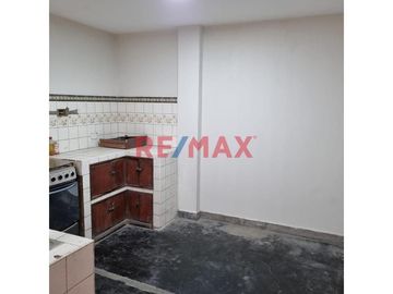 Casa 2 Pisos De 200M2, Carabayllo