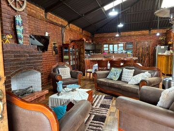 Casa de una sola planta hermosa en Santa Ana 4 DOR