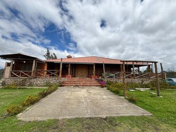 Casa de una sola planta hermosa en Santa Ana 4 DOR