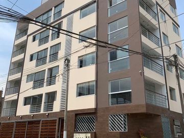 Villa María del Triunfo Venta Departamento 75.65M2 $65,000 Calle Manco Inca 110 Piso 5 (Tarapacá). Urb. José Carlos Mariátegui.