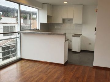 Villa María del Triunfo Venta Departamento 75.65M2 $65,000 Calle Manco Inca 110 Piso 5 (Tarapacá). Urb. José Carlos Mariátegui.