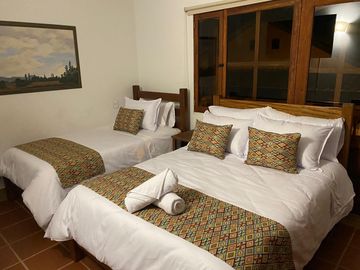 ESPECTACULAR CASA ESQUINERA EN VENTA.