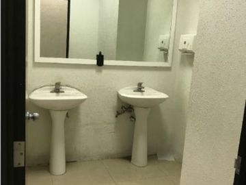 OFICINA EN REMATE EN COLONIA NAPOLES CDMX