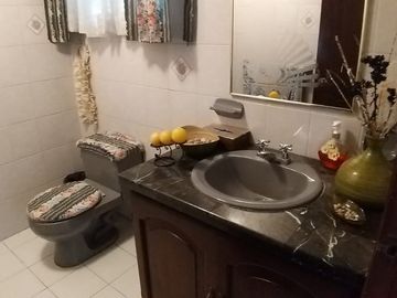 Venta - Casa - Urbanización El Condado - Norte - Quito