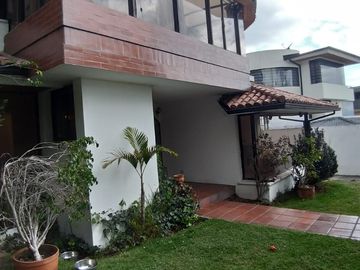 Venta - Casa - Urbanización El Condado - Norte - Quito