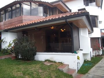 Venta - Casa - Urbanización El Condado - Norte - Quito