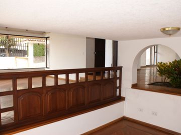 Venta - Casa - Urbanización El Condado - Norte - Quito