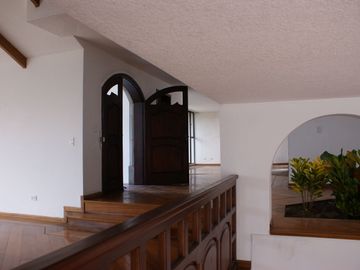 Venta - Casa - Urbanización El Condado - Norte - Quito