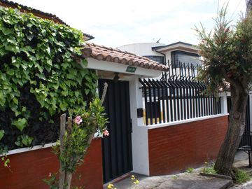 Venta - Casa - Urbanización El Condado - Norte - Quito