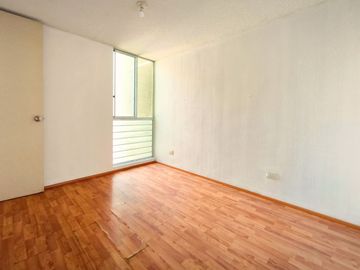 Departamento de ocasión en condominio club