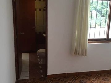 CASA EN ALQUILER - SAN ISIDRO - ICA - A MEDIA CUADRA DE LA AV. SAN MARTIN - EX SUNAFIL
