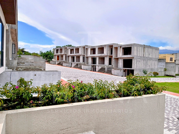 EXCLUSIVAS CASAS DE 3 HABITACIONES EN CONJUNTO PRIVADO LOS ALISOS - TUMBACO