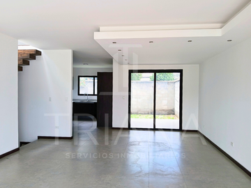 EXCLUSIVAS CASAS DE 3 HABITACIONES EN CONJUNTO PRIVADO LOS ALISOS - TUMBACO