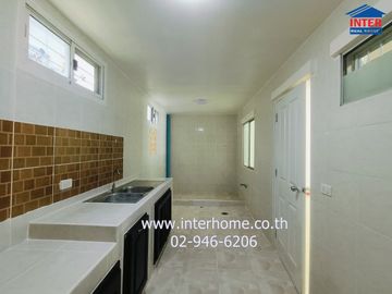 2-storey townhouse, renovated throughout, 21.2 sq.w., Pruksa Ville Village 12A, Phahon Yothin-Sai Mai, opposite Soi Sai Mai 64, Sai Mai Road, Sukhaphi