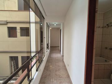 Alquiler Departamento en Las Laderas De La Molina S/ 2,400 ( incluye mantenimiento y arbitrios)