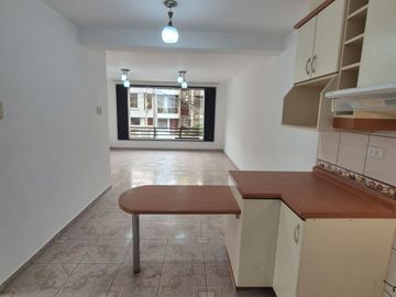 Alquiler Departamento en Las Laderas De La Molina S/ 2,400 ( incluye mantenimiento y arbitrios)