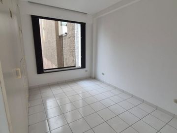 Alquiler Departamento en Las Laderas De La Molina S/ 2,400 ( incluye mantenimiento y arbitrios)