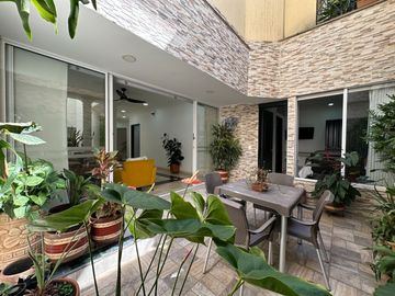 Venta Casa Hotel Boutique, Barrio El Ingenio, sur de Cali, Colombia