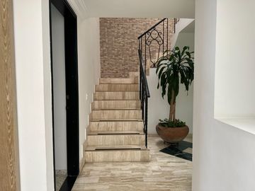 Venta Casa Hotel Boutique, Barrio El Ingenio, sur de Cali, Colombia