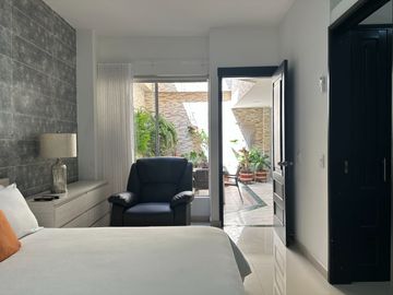 Venta Casa Hotel Boutique, Barrio El Ingenio, sur de Cali, Colombia