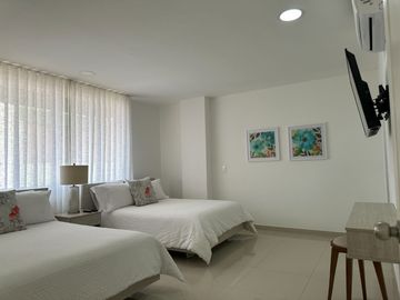 Venta Casa Hotel Boutique, Barrio El Ingenio, sur de Cali, Colombia