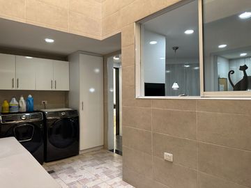 Venta Casa Hotel Boutique, Barrio El Ingenio, sur de Cali, Colombia