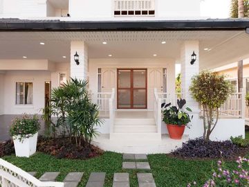 Single house for sale, renovated, Royal Village, 5 bedrooms, with built-in furniture, near Kad Farang