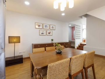 Single house for sale, renovated, Royal Village, 5 bedrooms, with built-in furniture, near Kad Farang