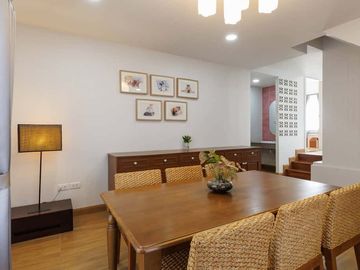 Single house for sale, renovated, Royal Village, 5 bedrooms, with built-in furniture, near Kad Farang