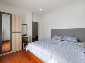 Single house for sale, renovated, Royal Village, 5 bedrooms, with built-in furniture, near Kad Farang