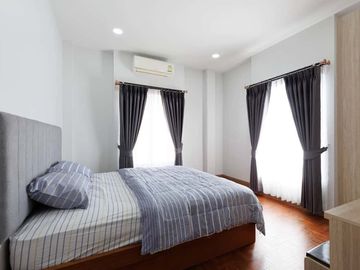 Single house for sale, renovated, Royal Village, 5 bedrooms, with built-in furniture, near Kad Farang