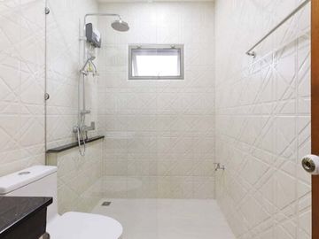 Single house for sale, Kulphan Ville 6 Village, Chiang Mai, 5 bedrooms, near Chiang Mai International Airport, Central Airport Plaza