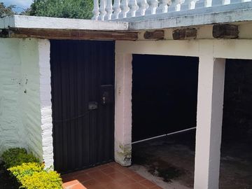 CLUB LOS CHILLOS - CASA DE VENTA