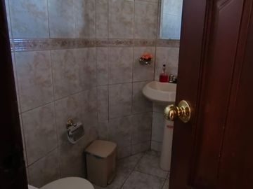 CLUB LOS CHILLOS - CASA DE VENTA