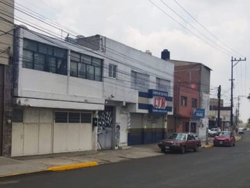 🏢 EDIFICIO COMERCIAL EN VENTA – TOLUCAUbicación estratégica:** **Av. Isidro Fabela Norte, Col. Doctores, Toluca, Edo. Méx.**