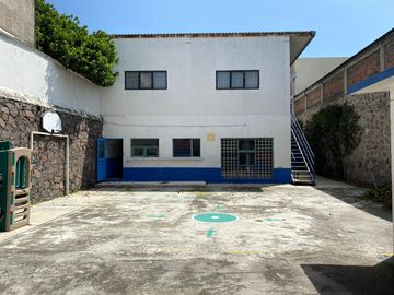 🏢 EDIFICIO COMERCIAL EN VENTA – TOLUCAUbicación estratégica:** **Av. Isidro Fabela Norte, Col. Doctores, Toluca, Edo. Méx.**