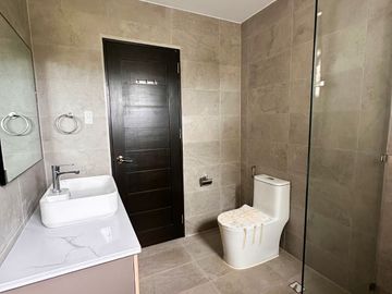 Brand New 4-bedroom House For Sale in Tokyo Mansions