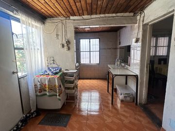 Casa Con Gran Terreno En San Joaquin-¡oportunidad Única!