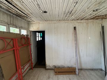 Casa Con Gran Terreno En San Joaquin-¡oportunidad Única!