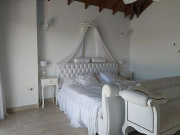 CHARLET ESTILO AMERICANO - 7 AMBIENTES - MAR DE LAS PAMPAS